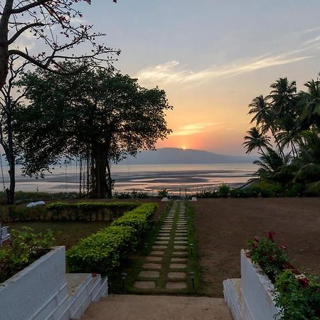 Saffronstays Little Paradise, Murud Buitenkant foto