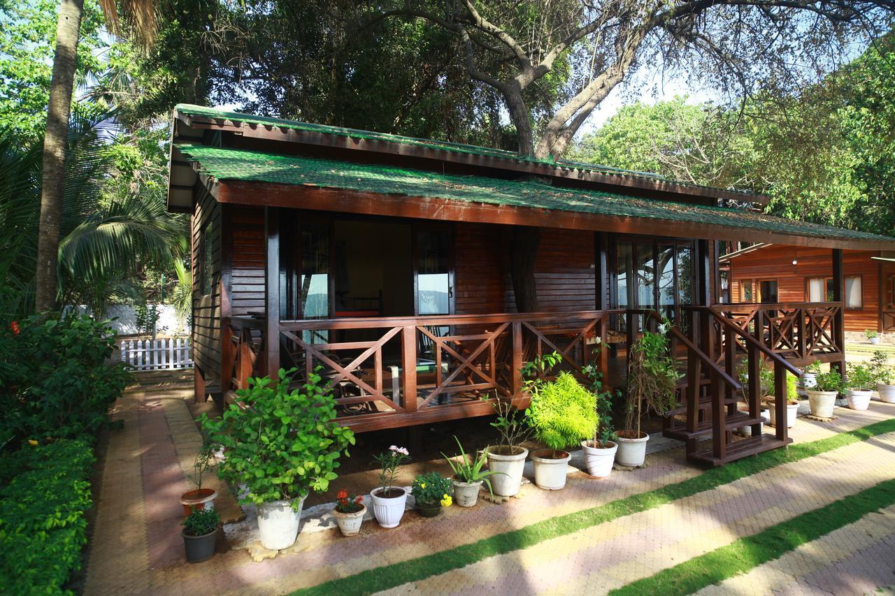 Saffronstays Little Paradise, Murud Buitenkant foto