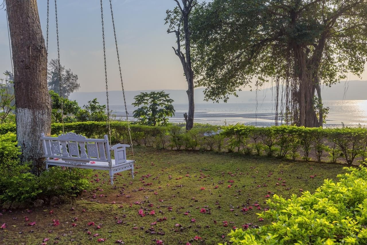 Saffronstays Little Paradise, Murud Buitenkant foto