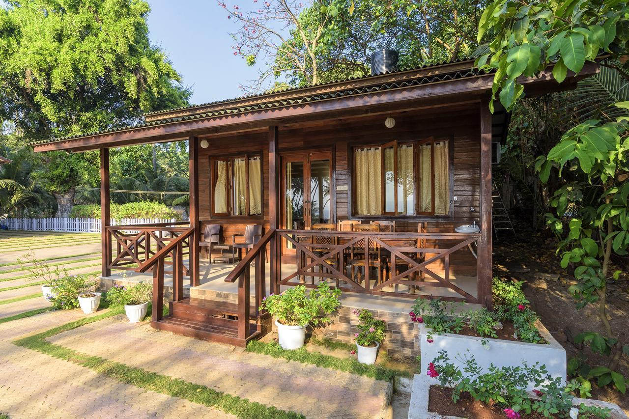 Saffronstays Little Paradise, Murud Buitenkant foto