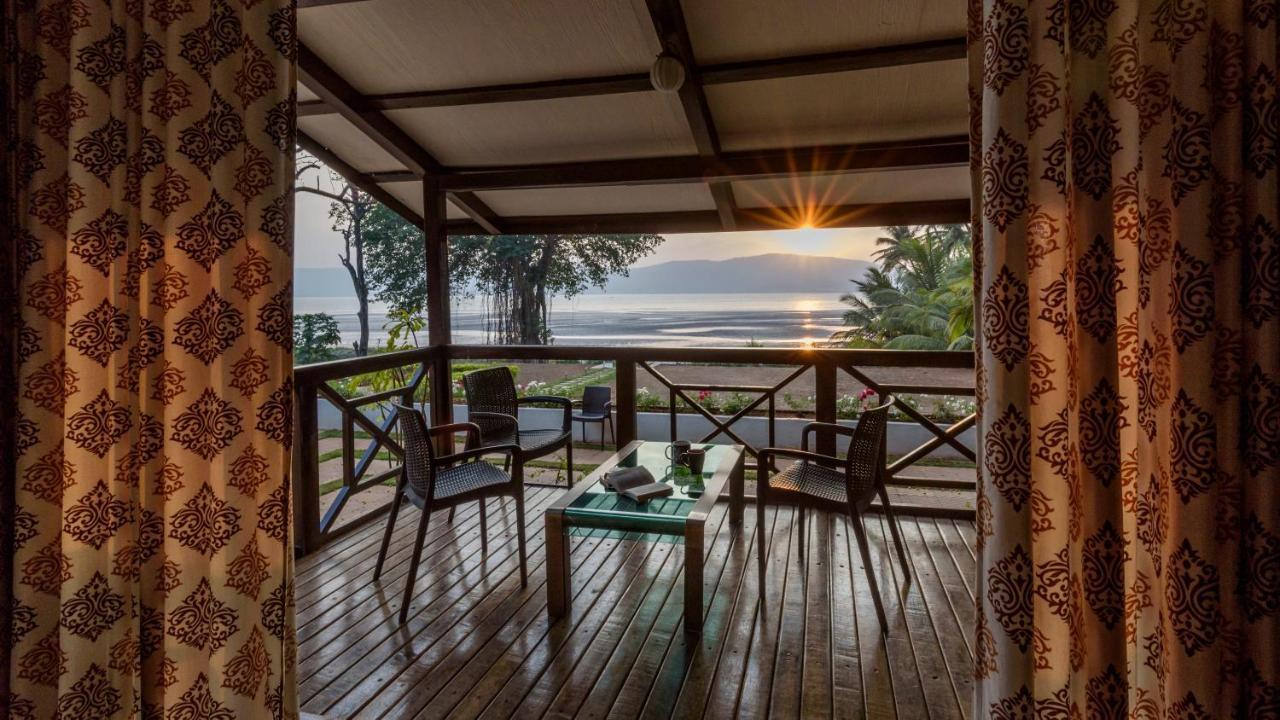 Saffronstays Little Paradise, Murud Buitenkant foto