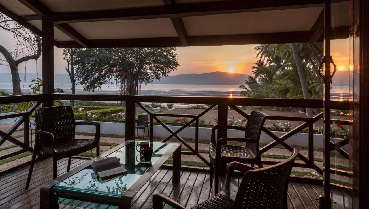 Saffronstays Little Paradise, Murud Buitenkant foto