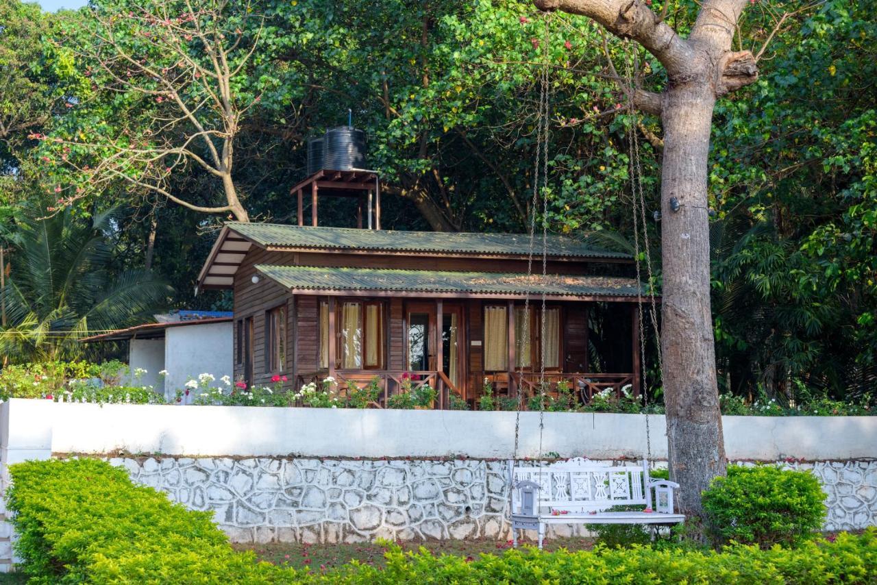 Saffronstays Little Paradise, Murud Buitenkant foto